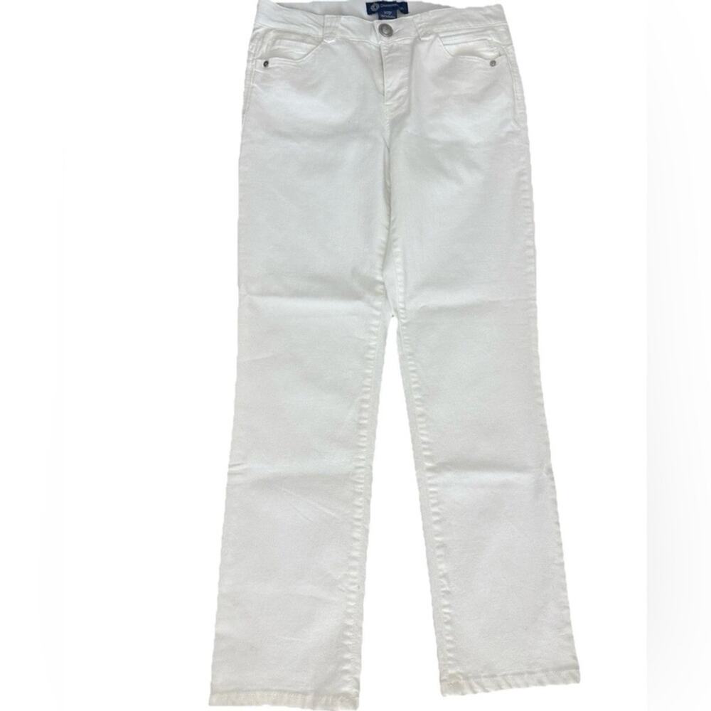 Democracy Women's Straight Leg White Jeans NWOT